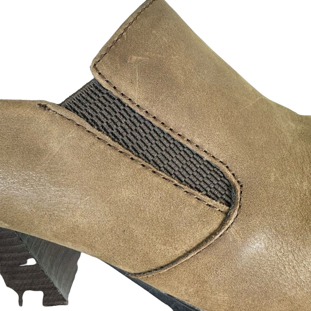 Born Gertrude‎ Distressed Brown Leather Pull On Block Heel Booties Women's Sz 10 - Picture 7 of 12